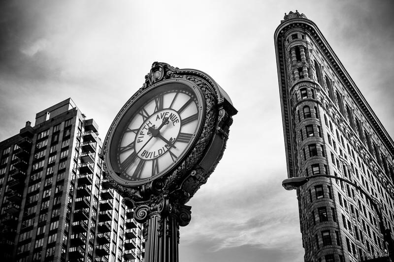 Fifth Avenue Building clock